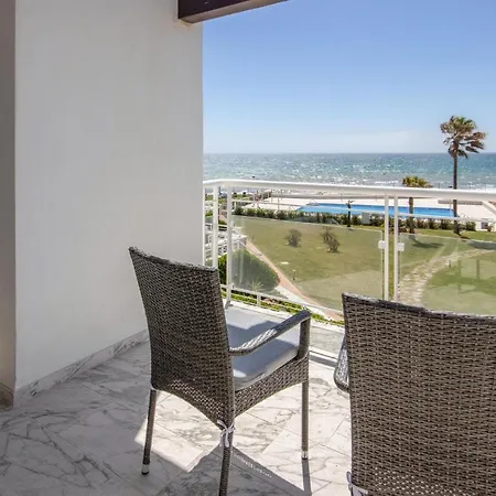 Cozy In With House Sea View Apartment