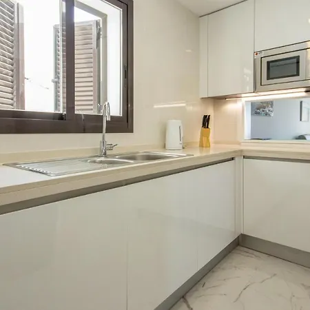 Cozy In With House Sea View Apartment